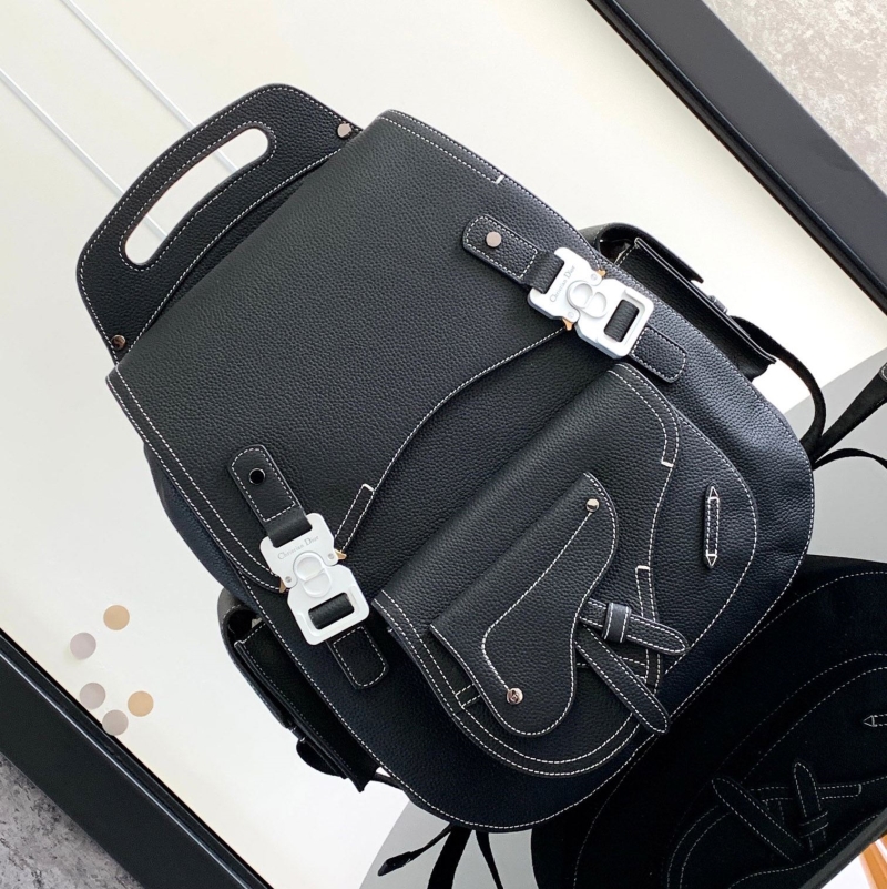 D*or backpacks